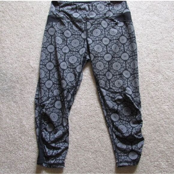 Kyodan Women's black gray floral print mesh insert lower leg pants capris Latge - Picture 1 of 7
